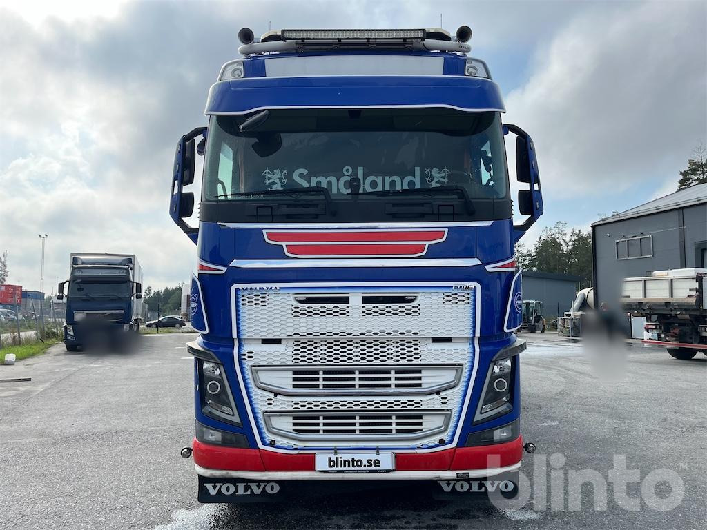 VOLVO FH 16 650 med fällbara sidor samt 4 hydrauliska utskjut - Kamion sa tovarnim sandukom, Kamion sa dizalicom: slika 2 VOLVO FH 16 650 med fällbara sidor samt 4 hydrauliska utskjut - Kamion sa tovarnim sandukom, Kamion sa dizalicom: slika 2