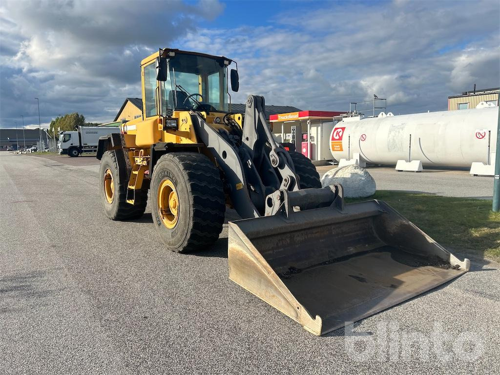 VOLVO L90D - Utovarivač točkaš: slika 4 VOLVO L90D - Utovarivač točkaš: slika 4