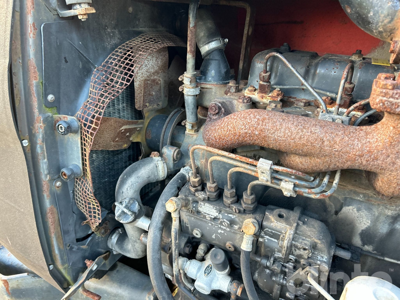 Valmet 705-4 reperationsobjekt - Traktor: slika 5 Valmet 705-4 reperationsobjekt - Traktor: slika 5