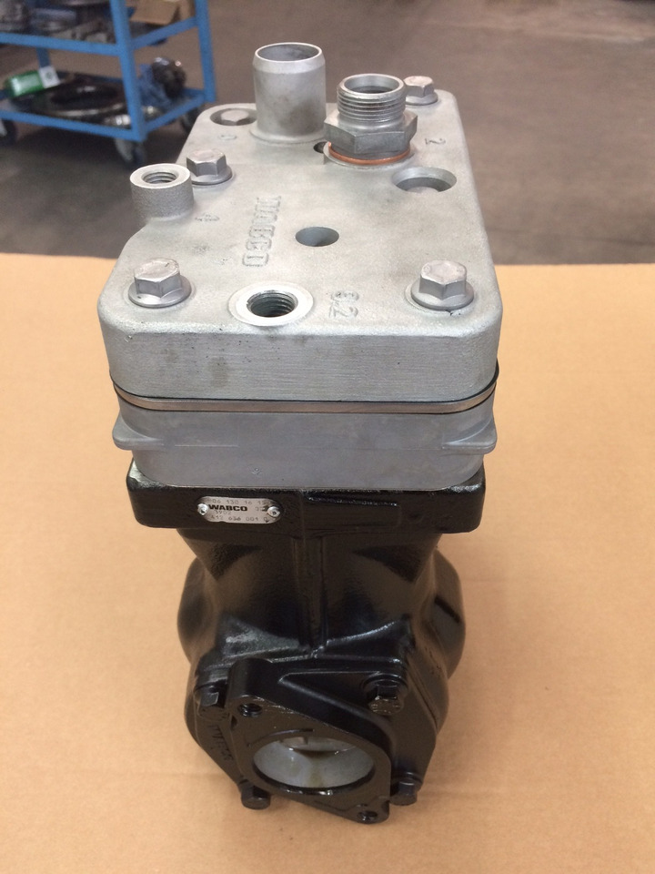 COMPRESSORE ARIA BICILINDRICO MOTORE MERCEDES OM906 - Kompresor za vazduh: slika 3 COMPRESSORE ARIA BICILINDRICO MOTORE MERCEDES OM906 - Kompresor za vazduh: slika 3