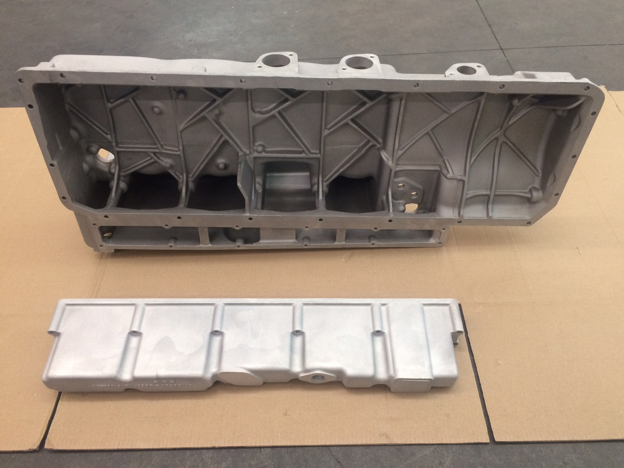 COPPA OLIO MAN 51058015690 + COPERCHIO COPPA OLIO MAN 51058200086 - Korito za ulje: slika 1 COPPA OLIO MAN 51058015690 + COPERCHIO COPPA OLIO MAN 51058200086 - Korito za ulje: slika 1