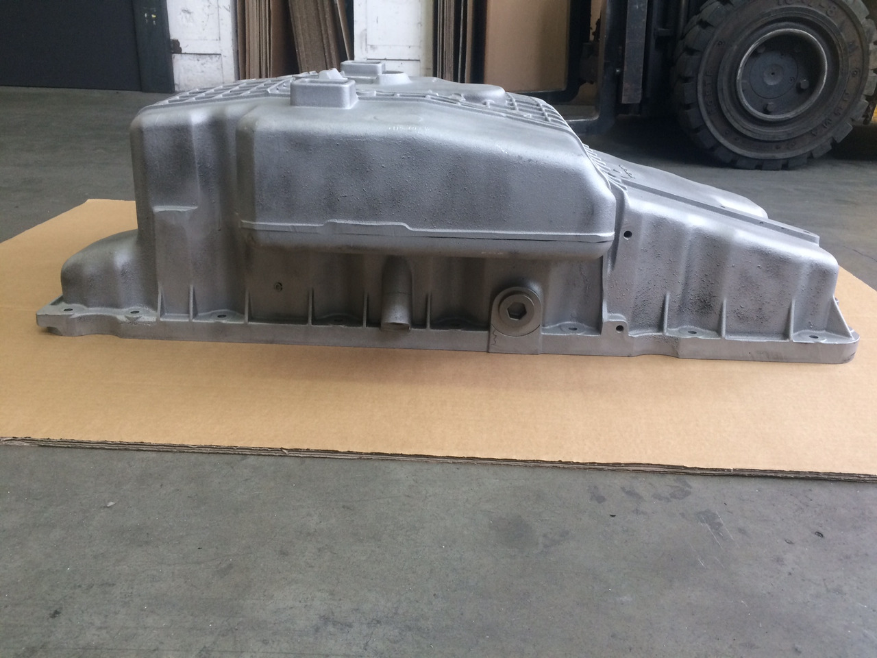 COPPA OLIO MERCEDES OM906 - VERSIONE BUS - A9060102713 - Korito za ulje za Autobus: slika 3 COPPA OLIO MERCEDES OM906 - VERSIONE BUS - A9060102713 - Korito za ulje za Autobus: slika 3