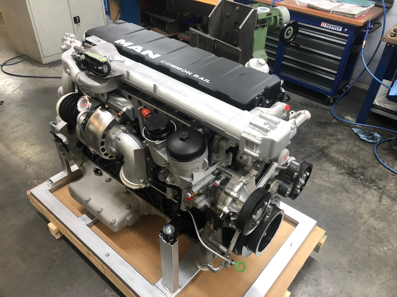 MOTORE MAN D2676LOH02 / MAN D2676 LOH02 - Motor: slika 2 MOTORE MAN D2676LOH02 / MAN D2676 LOH02 - Motor: slika 2