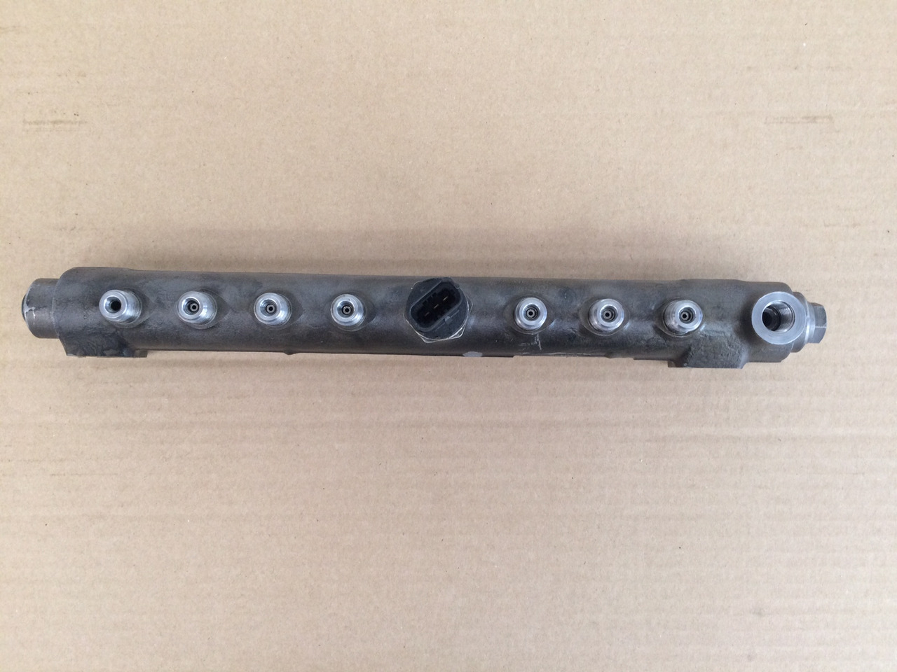 TUBO PRESSIONE COMMON RAIL MAN 51103116063 - Sistem goriva: slika 4 TUBO PRESSIONE COMMON RAIL MAN 51103116063 - Sistem goriva: slika 4