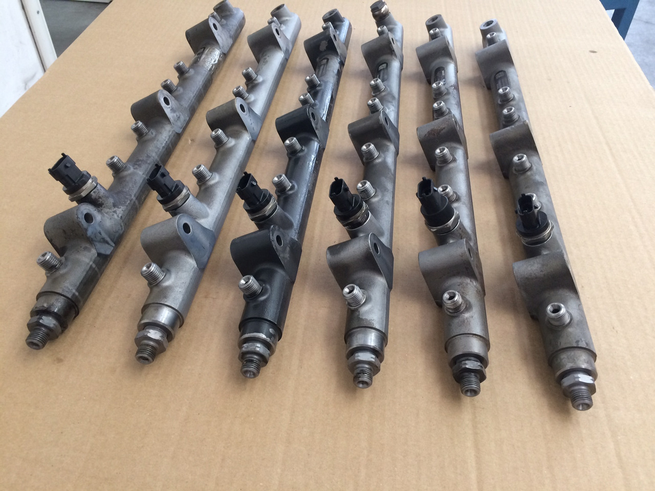 TUBO PRESSIONE COMMON RAIL MAN 51103116082 - Sistem goriva: slika 3 TUBO PRESSIONE COMMON RAIL MAN 51103116082 - Sistem goriva: slika 3