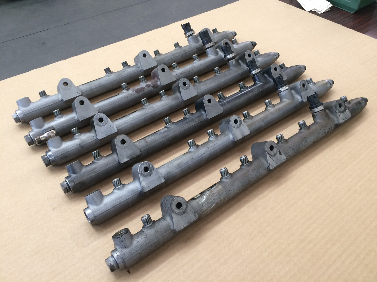 TUBO PRESSIONE COMMON RAIL MAN 51103116082 - Sistem goriva: slika 4 TUBO PRESSIONE COMMON RAIL MAN 51103116082 - Sistem goriva: slika 4