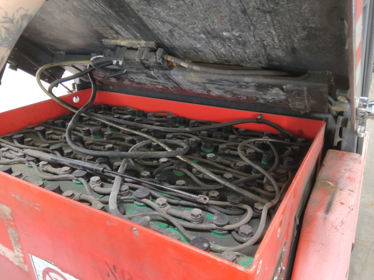 Linde E35P - Električni viljuškar: slika 4 Linde E35P - Električni viljuškar: slika 4