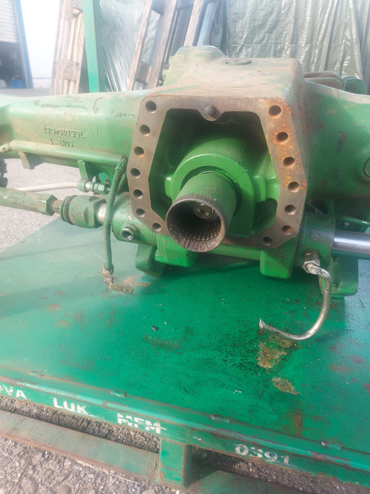 JOHN DEERE Front Axle AL206207: MFWD - Prednja osovina za Traktor: slika 3 JOHN DEERE Front Axle AL206207: MFWD - Prednja osovina za Traktor: slika 3