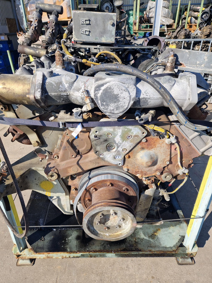 Liebherr V8 - Motor: slika 3 Liebherr V8 - Motor: slika 3