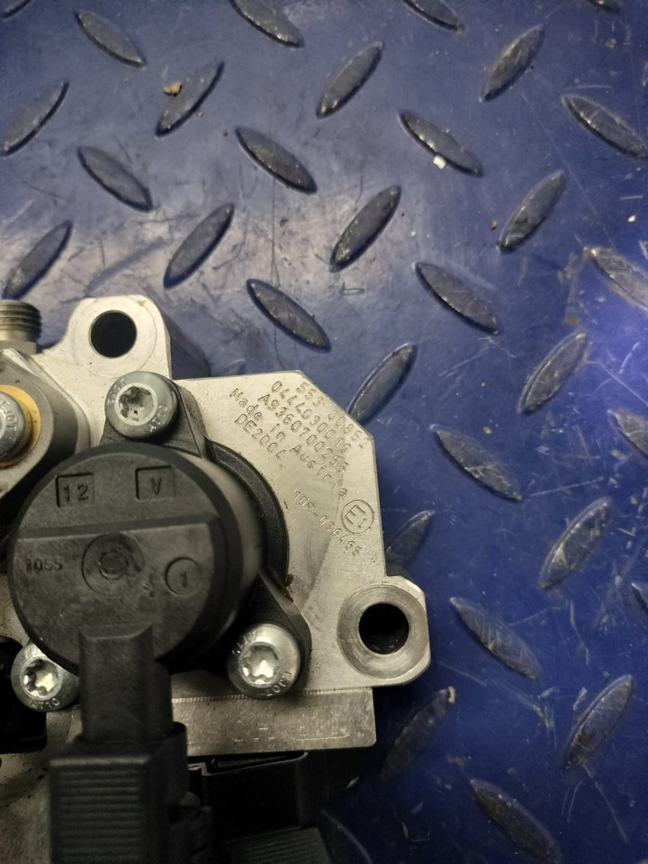 MERCEDES-BENZ Atego 2015 om934 fuel metering unit A9360700255 A9360700255 - Pumpa za gorivo za Kamion: slika 3 MERCEDES-BENZ Atego 2015 om934 fuel metering unit A9360700255 A9360700255 - Pumpa za gorivo za Kamion: slika 3