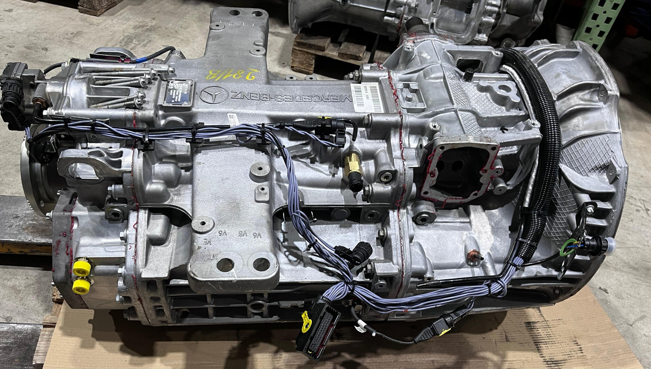 MERCEDES-BENZ Mercedes Actros Transmission A945 261 8301 - Transmisija: slika 1 MERCEDES-BENZ Mercedes Actros Transmission A945 261 8301 - Transmisija: slika 1