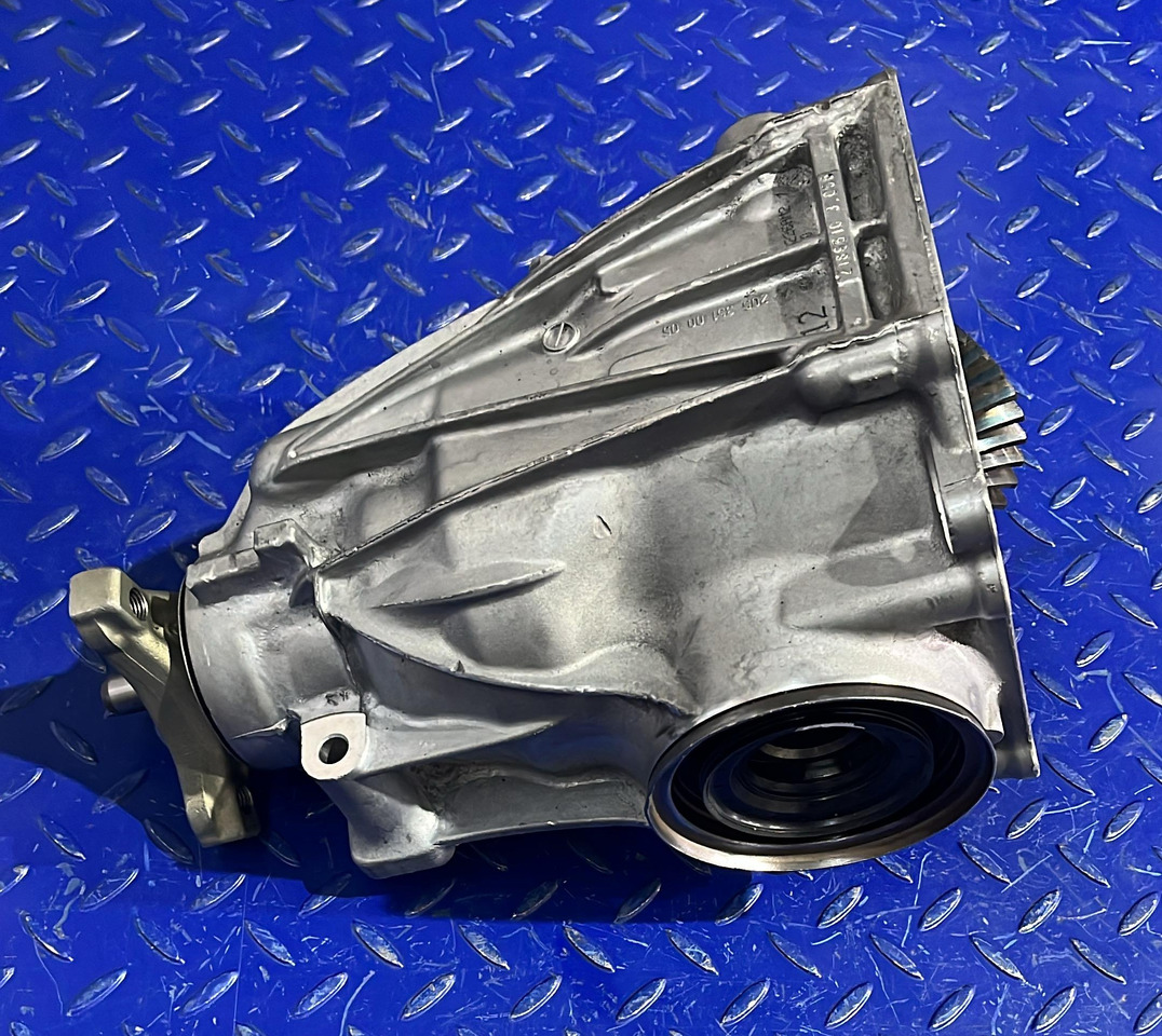 Mercedes Benz Rear Differential W205 A2053510005 - Transmisija: slika 3 Mercedes Benz Rear Differential W205 A2053510005 - Transmisija: slika 3