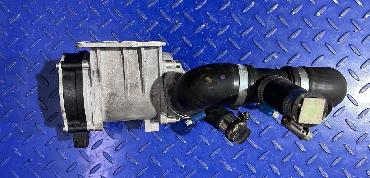 Mercedes Benz Water Pump A2562000600 - Hidraulika: slika 3 Mercedes Benz Water Pump A2562000600 - Hidraulika: slika 3