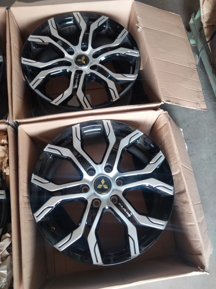 Mitsubishi Pajero L200 20 Zoll original Rims KBA50710 - Felna za Automobil: slika 3 Mitsubishi Pajero L200 20 Zoll original Rims KBA50710 - Felna za Automobil: slika 3