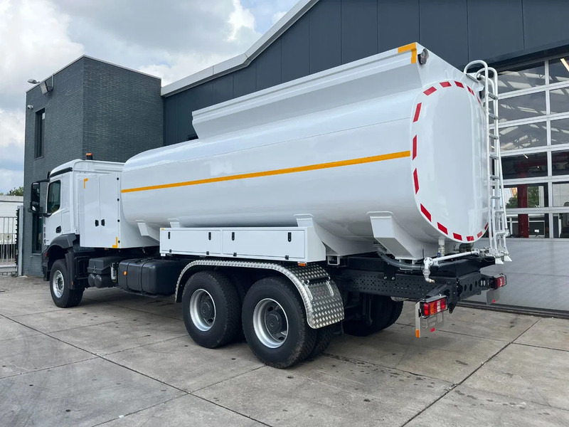 Mercedes-Benz Arocs 3340 6x4 Water Tank Truck - Kamion cisterna: slika 3 Mercedes-Benz Arocs 3340 6x4 Water Tank Truck - Kamion cisterna: slika 3