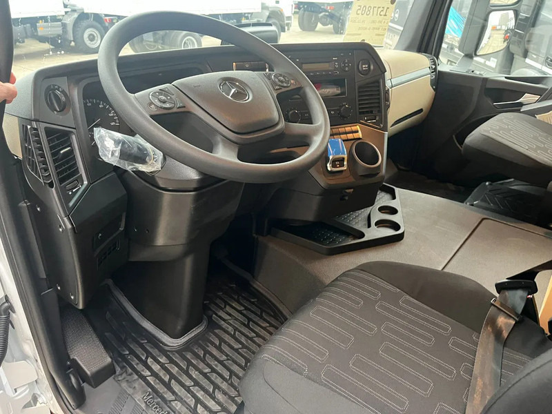 Novu Tegljač Mercedes-Benz Actros 2045 S 4x2 Tractor Head: slika 11