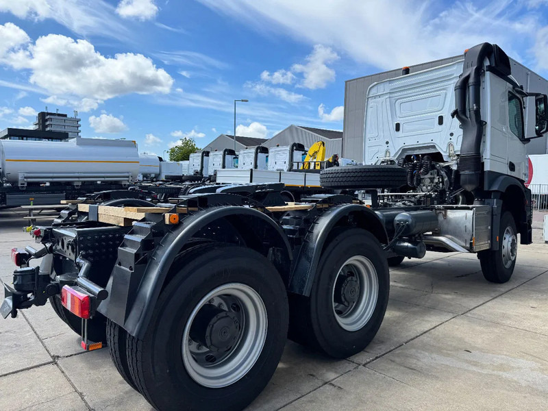 Mercedes-Benz Arocs 4058 AS 6x6 Tractor Head 180T Push Pull EURO-3 - Tegljač: slika 4 Mercedes-Benz Arocs 4058 AS 6x6 Tractor Head 180T Push Pull EURO-3 - Tegljač: slika 4