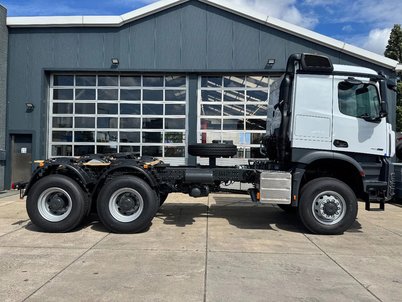 Novu Tegljač Mercedes-Benz Arocs 4058 AS 6x6 Tractor Head 180T Push Pull EURO-3: slika 9