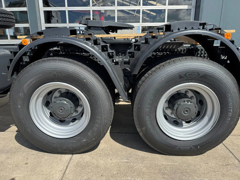 Novu Tegljač Mercedes-Benz Arocs 4058 AS 6x6 Tractor Head 180T Push Pull EURO-3: slika 18