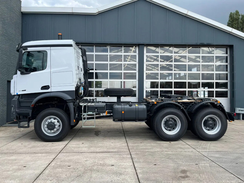 Mercedes-Benz Arocs 4058 AS 6x6 Tractor Head 180T Push Pull (Pre order) - Tegljač: slika 2 Mercedes-Benz Arocs 4058 AS 6x6 Tractor Head 180T Push Pull (Pre order) - Tegljač: slika 2