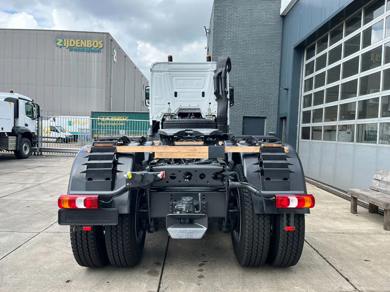Mercedes-Benz Arocs 4058 AS 6x6 Tractor Head 180T Push Pull euro3 (Pre order) - Tegljač: slika 4 Mercedes-Benz Arocs 4058 AS 6x6 Tractor Head 180T Push Pull euro3 (Pre order) - Tegljač: slika 4