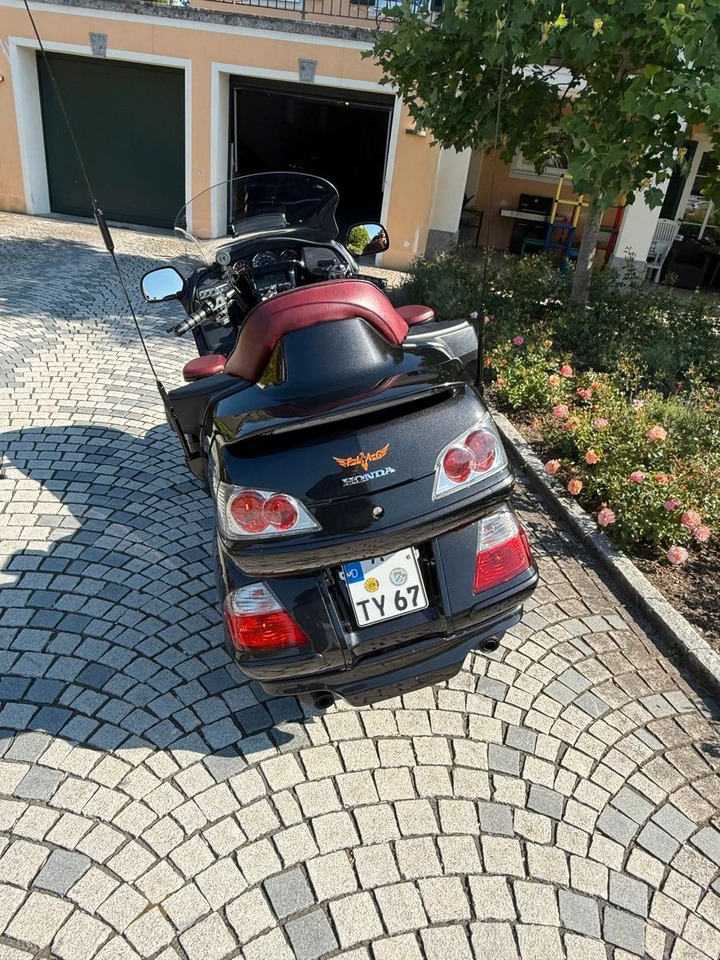 Honda GL1800 SC47*Krossline*Audio*Wilbers*SR Racing - Motocikl: slika 5 Honda GL1800 SC47*Krossline*Audio*Wilbers*SR Racing - Motocikl: slika 5