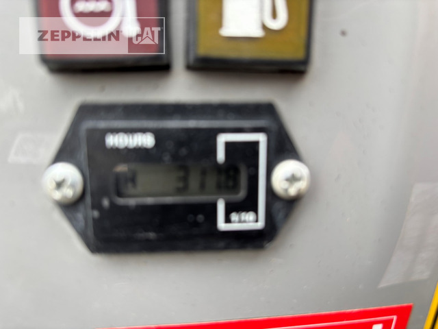 Mini bager Cat 300.9D: slika 6