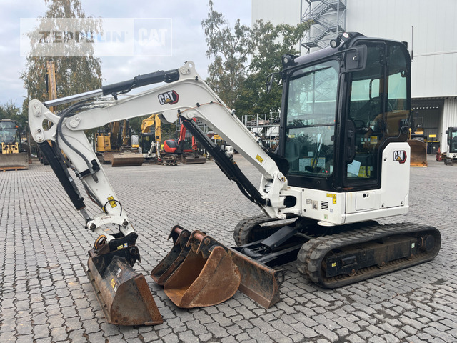 Cat 302.7CR-07 - Mini bager: slika 1 Cat 302.7CR-07 - Mini bager: slika 1