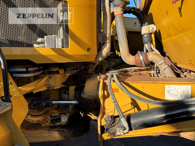 Zglobni kiper Cat 725-04A: slika 14