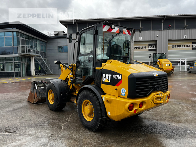 Cat 907M - Utovarivač točkaš: slika 2 Cat 907M - Utovarivač točkaš: slika 2
