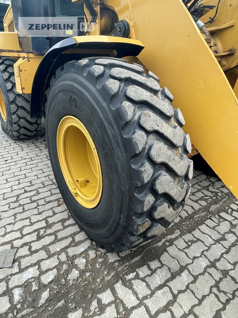 Utovarivač točkaš Cat 926M: slika 11