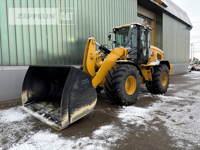 Cat 938M - Utovarivač točkaš: slika 1 Cat 938M - Utovarivač točkaš: slika 1