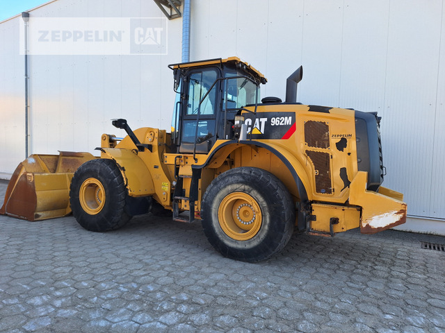 Cat 962M - Utovarivač točkaš: slika 2 Cat 962M - Utovarivač točkaš: slika 2