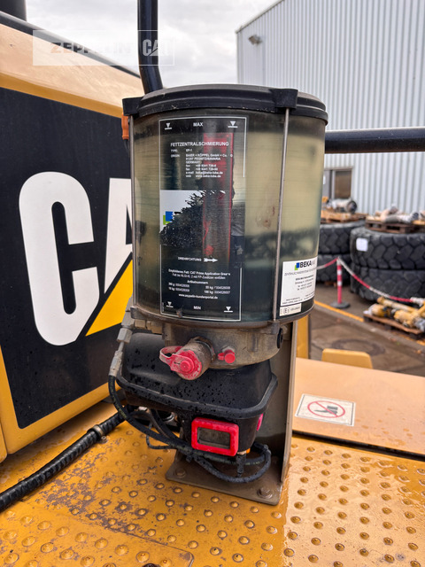 Utovarivač točkaš Cat 966M: slika 9 Utovarivač točkaš Cat 966M: slika 9