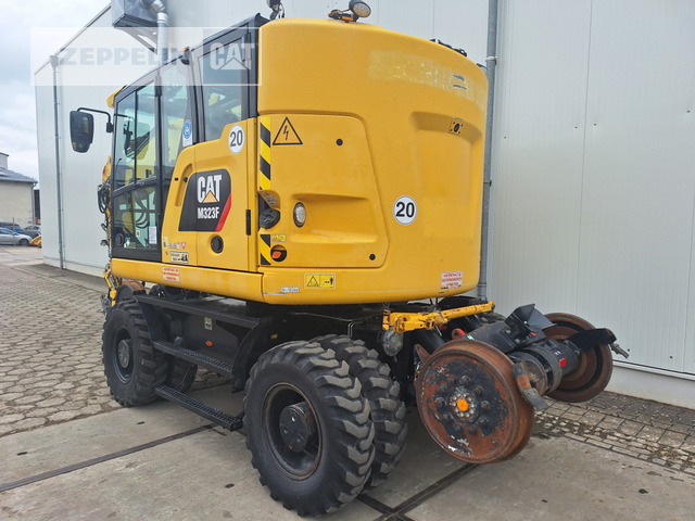 Cat M323F - Bager: slika 2 Cat M323F - Bager: slika 2