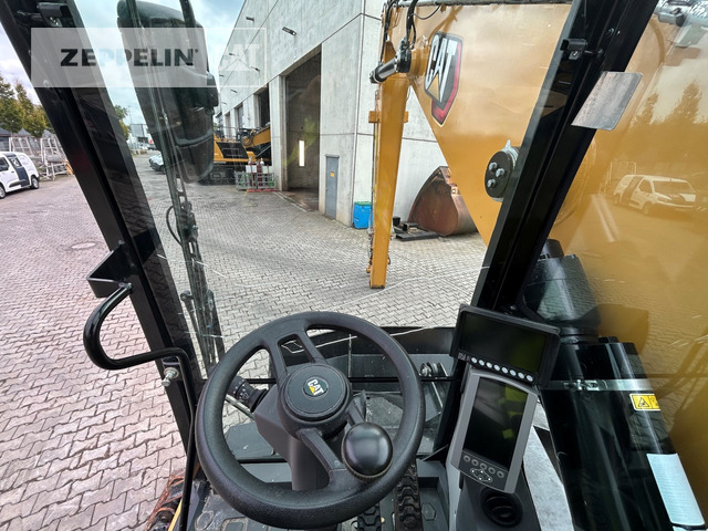 Bager za obradu otpada/ Industrije Cat MH3024-06C: slika 35 Bager za obradu otpada/ Industrije Cat MH3024-06C: slika 35