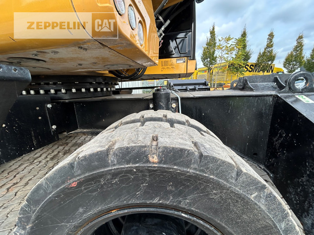 Bager za obradu otpada/ Industrije Cat MH3024-06C: slika 23 Bager za obradu otpada/ Industrije Cat MH3024-06C: slika 23