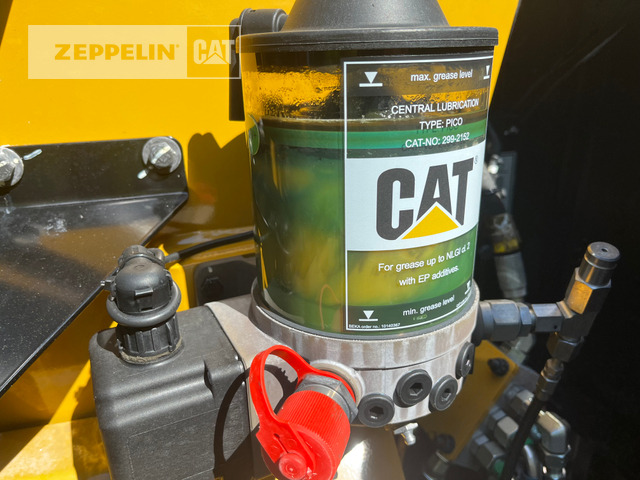 Bager za obradu otpada/ Industrije Cat MH3024-06C: slika 22