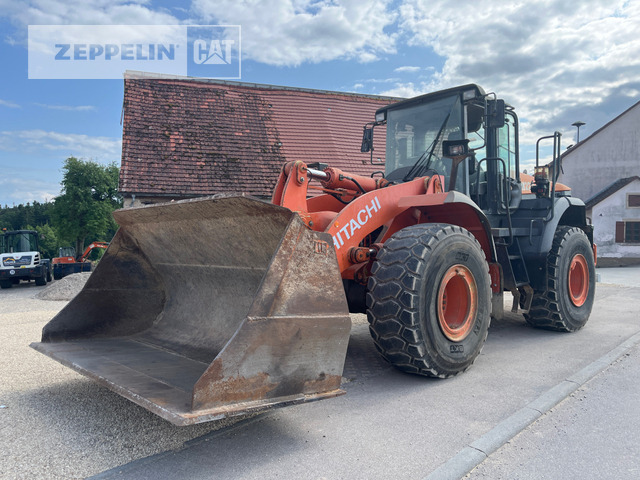 Hitachi ZW220 - Utovarivač točkaš: slika 1 Hitachi ZW220 - Utovarivač točkaš: slika 1