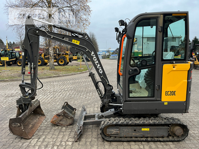 Volvo EC20E - Mini bager: slika 2 Volvo EC20E - Mini bager: slika 2