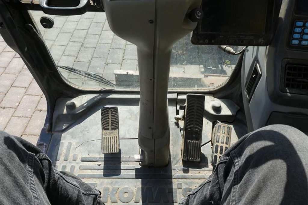 KOMATSU HANOMAG Mobilbagger PW140-7 Mobilbagger - Bager točkaš: slika 2 KOMATSU HANOMAG Mobilbagger PW140-7 Mobilbagger - Bager točkaš: slika 2