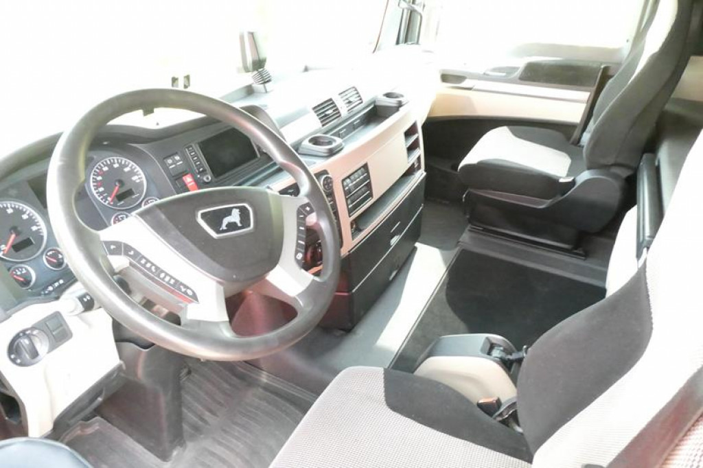 MAN TG-X 24.500 6x2-4 LL-U Pritsche Maschinentransporter - Kamion sa tovarnim sandukom: slika 2 MAN TG-X 24.500 6x2-4 LL-U Pritsche Maschinentransporter - Kamion sa tovarnim sandukom: slika 2