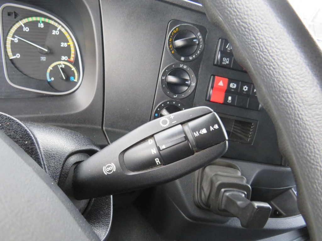 MERCEDES-BENZ Atego 1527 L Pritsche LBW - Kamion sa ceradom: slika 4 MERCEDES-BENZ Atego 1527 L Pritsche LBW - Kamion sa ceradom: slika 4