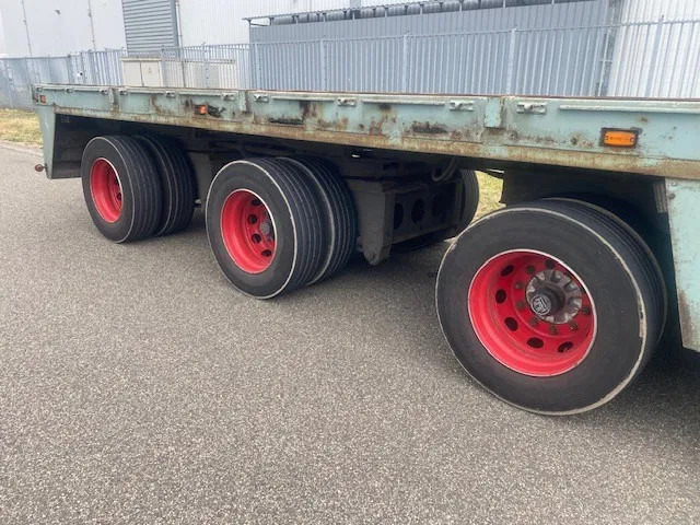 Floor open oplegger 3 asser uitschuifbaar, 2 x stuur, 1 x liftas - Plato poluprikolica: slika 3 Floor open oplegger 3 asser uitschuifbaar, 2 x stuur, 1 x liftas - Plato poluprikolica: slika 3