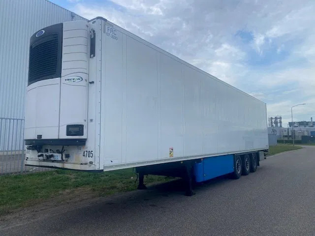 Schmitz Cargobull 2 temp, SCB 53B koelvries met carrier vector 1950MT met tussenwand , 2 verdampers - Poluprikolica hladnjače: slika 1 Schmitz Cargobull 2 temp, SCB 53B koelvries met carrier vector 1950MT met tussenwand , 2 verdampers - Poluprikolica hladnjače: slika 1