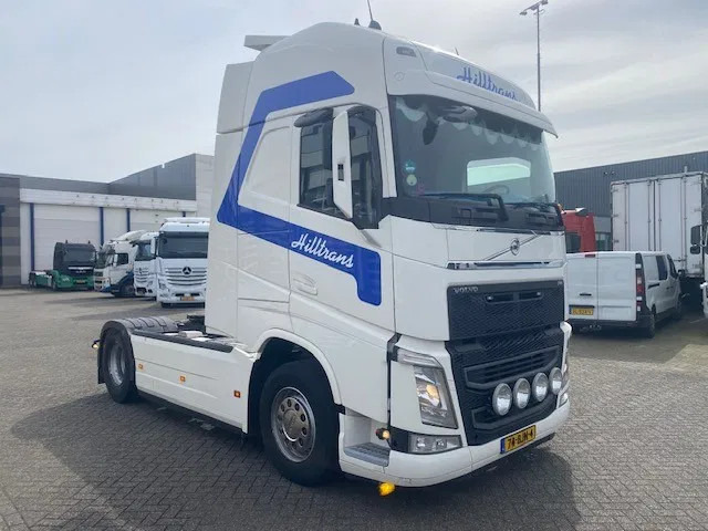Volvo FH 13.460 XL cabine, euro 6 , full spoilered, smart tacho , new clutch ,beauty..... - Tegljač: slika 2 Volvo FH 13.460 XL cabine, euro 6 , full spoilered, smart tacho , new clutch ,beauty..... - Tegljač: slika 2