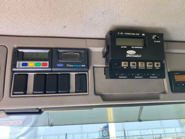 Volvo FM 330 2 temp koelvriesbak , 760 lang, 2 comp, carrier koeler, D"hollandia klep - Hladnjača: slika 5 Volvo FM 330 2 temp koelvriesbak , 760 lang, 2 comp, carrier koeler, D"hollandia klep - Hladnjača: slika 5