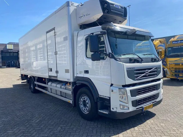 Volvo FM 330 EEV koelvriesbak , 760 lang, 2 comp, carrier koeler, D"hollandia klep - Hladnjača: slika 2 Volvo FM 330 EEV koelvriesbak , 760 lang, 2 comp, carrier koeler, D"hollandia klep - Hladnjača: slika 2