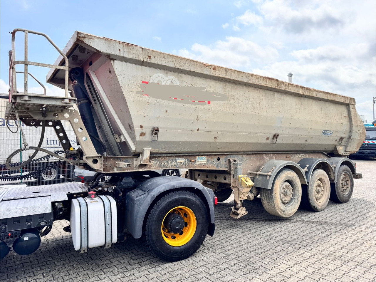 Menci SA700R Kipper Mulde 27m³ Lift Stahl Stück - Poluprikolica istovarivača: slika 3 Menci SA700R Kipper Mulde 27m³ Lift Stahl Stück - Poluprikolica istovarivača: slika 3