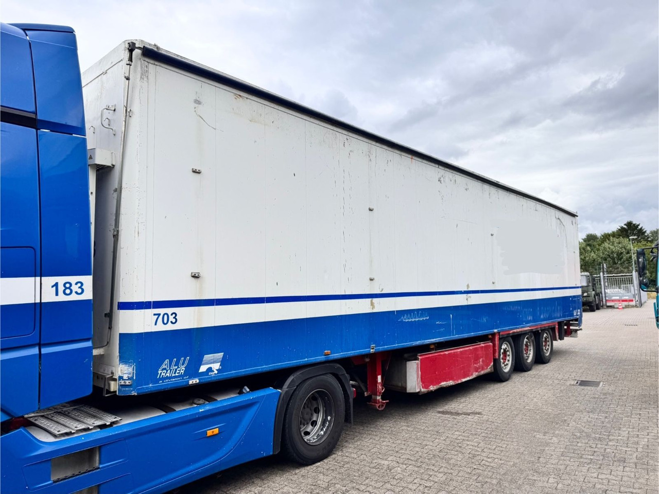 Stas S300 ZX Walkingfloor 3 x Vorhanden TÜV NEU - Poluprikolica sa pokretnim podom: slika 3 Stas S300 ZX Walkingfloor 3 x Vorhanden TÜV NEU - Poluprikolica sa pokretnim podom: slika 3